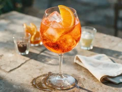 Spritz maison : je prépare le cocktail de l’été en 2 minutes avec seulement 3 ingrédients